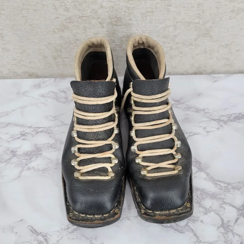 Vintage Black Leather Cross Country Ski Boots Double Tongue Double Laces
